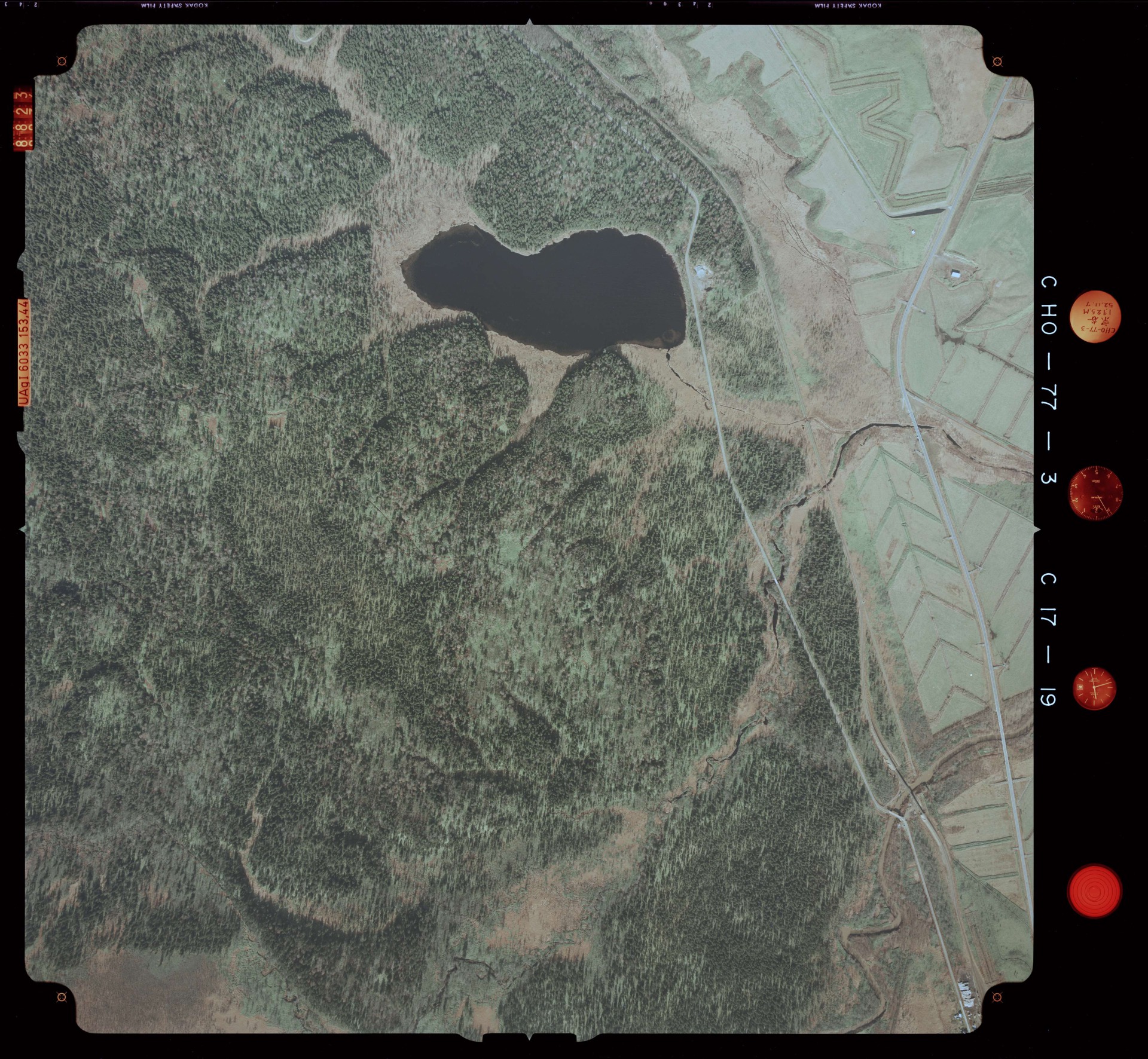 国土地理院 カムイト沼（北海道宗谷郡猿払村） 空撮写真 1977年11月7日