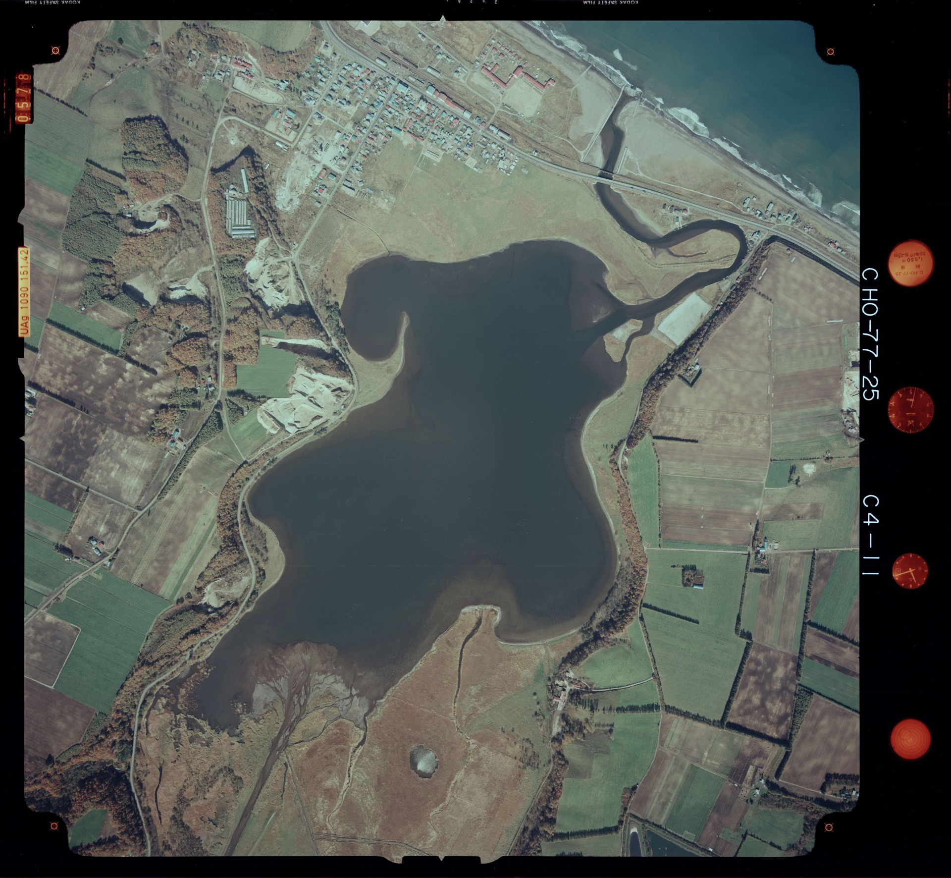 国土地理院 藻琴湖（北海道網走市） 空撮写真 1977年10月23日