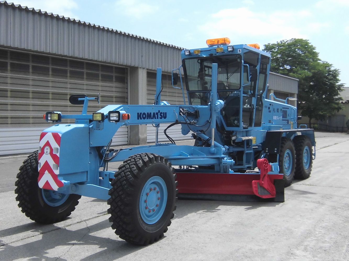 札幌市の除雪機械 除雪グレーダ