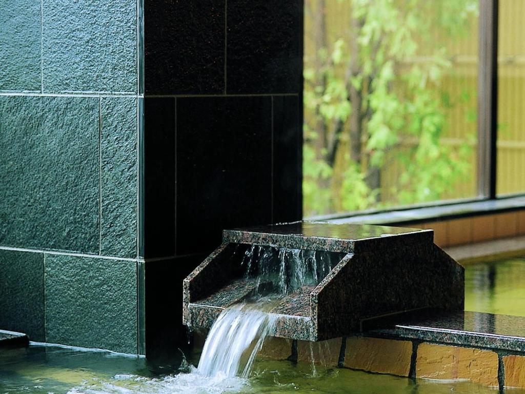 湖畔の宿 支笏湖 丸駒温泉旅館 Sapporo's Secret Onsen Sanctuary Marukoma Onsen Ryokan 画像6
