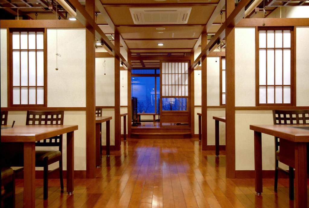 湖畔の宿 支笏湖 丸駒温泉旅館 Sapporo's Secret Onsen Sanctuary Marukoma Onsen Ryokan 画像20